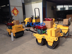 福瑞得壓路機(jī)座駕壓路機(jī)、手扶壓路機(jī)準(zhǔn)備發(fā)貨
